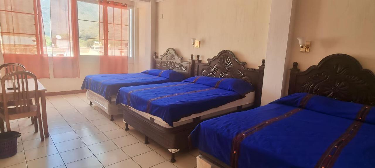 Hotel Chaparral Panajachel Luaran gambar