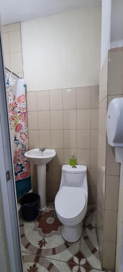 Hotel Chaparral Panajachel Luaran gambar